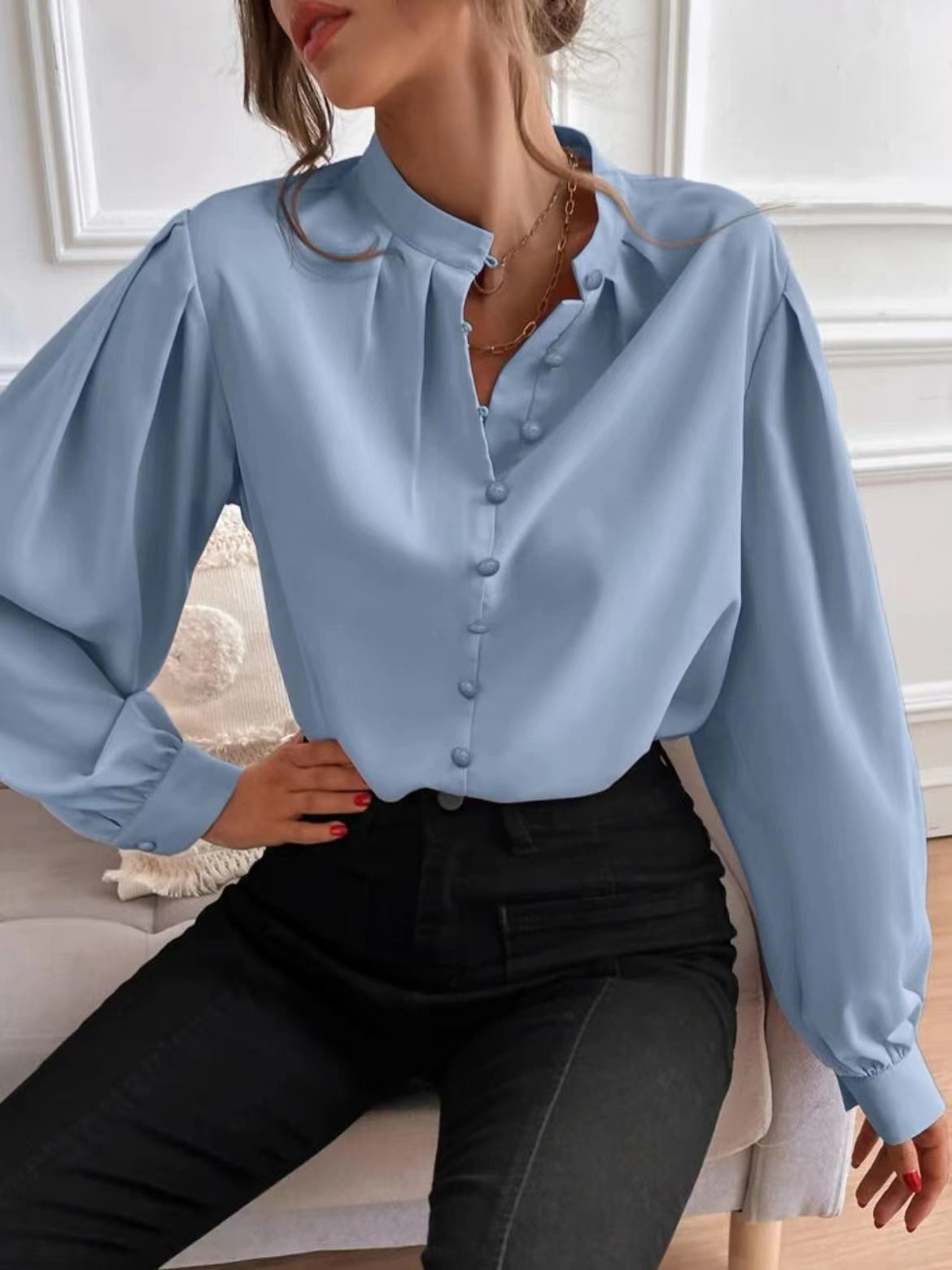 👚 Elegancki top z luźną bluzką z klapami