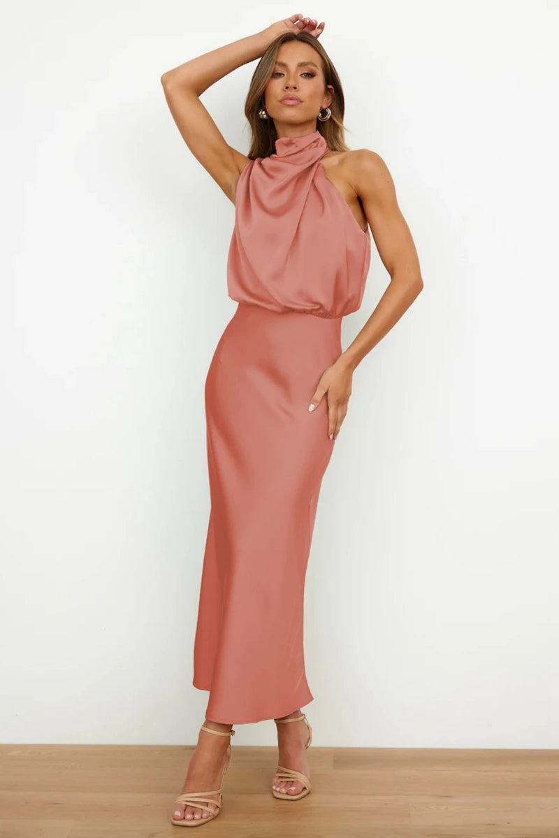 Elegancka sukienka maxi Allure