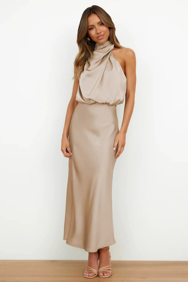 Elegancka sukienka maxi Allure