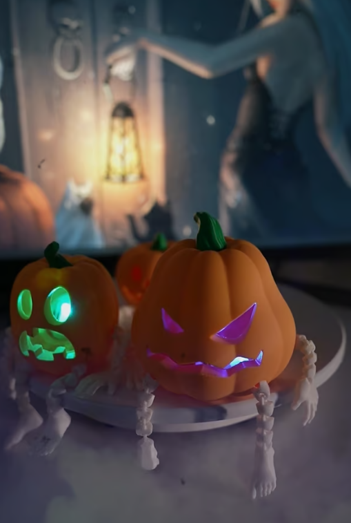 🎃Śliczna Halloweenowa lampa w kształcie dyni z artykulacją💡