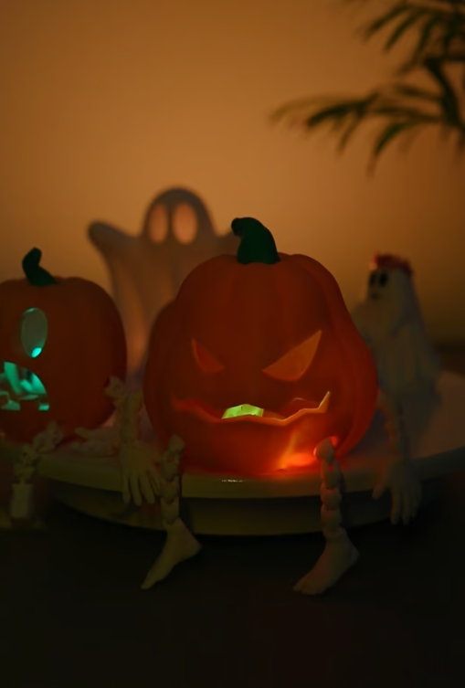 🎃Śliczna Halloweenowa lampa w kształcie dyni z artykulacją💡