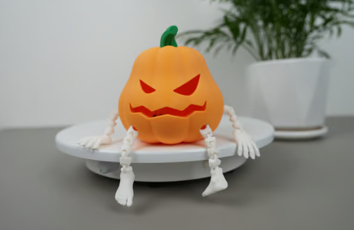 🎃Śliczna Halloweenowa lampa w kształcie dyni z artykulacją💡